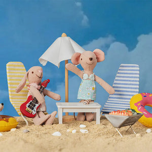 2 Beach Lounge Chairs and 1 Umbrella Set – 1:12 Scale Dollhouse Furniture Kivvi Tales
