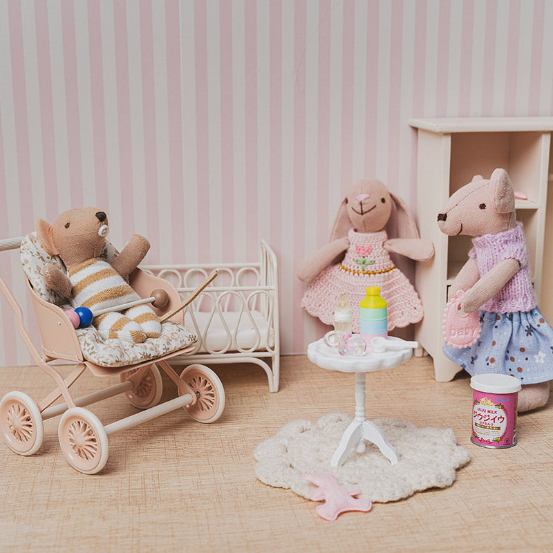 Little Helper in the Nursery – Dollhouse Gift Box Set