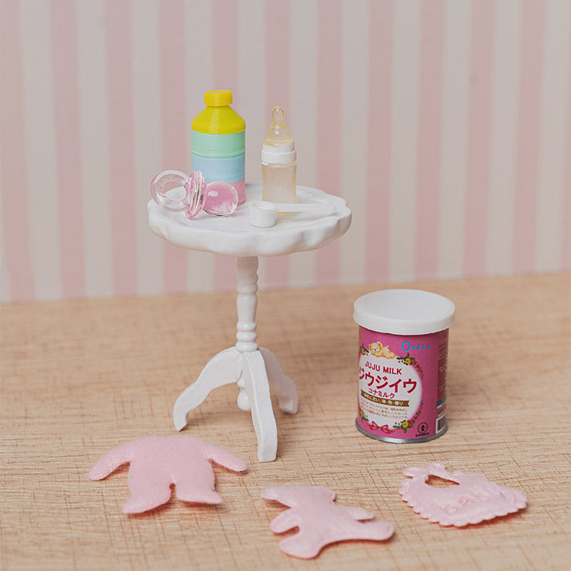 Round Wooden Side Table – 1:12 Scale Dollhouse Furniture